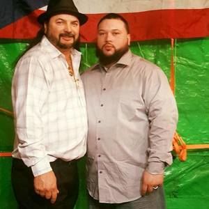 Meet your Posher, Efrain